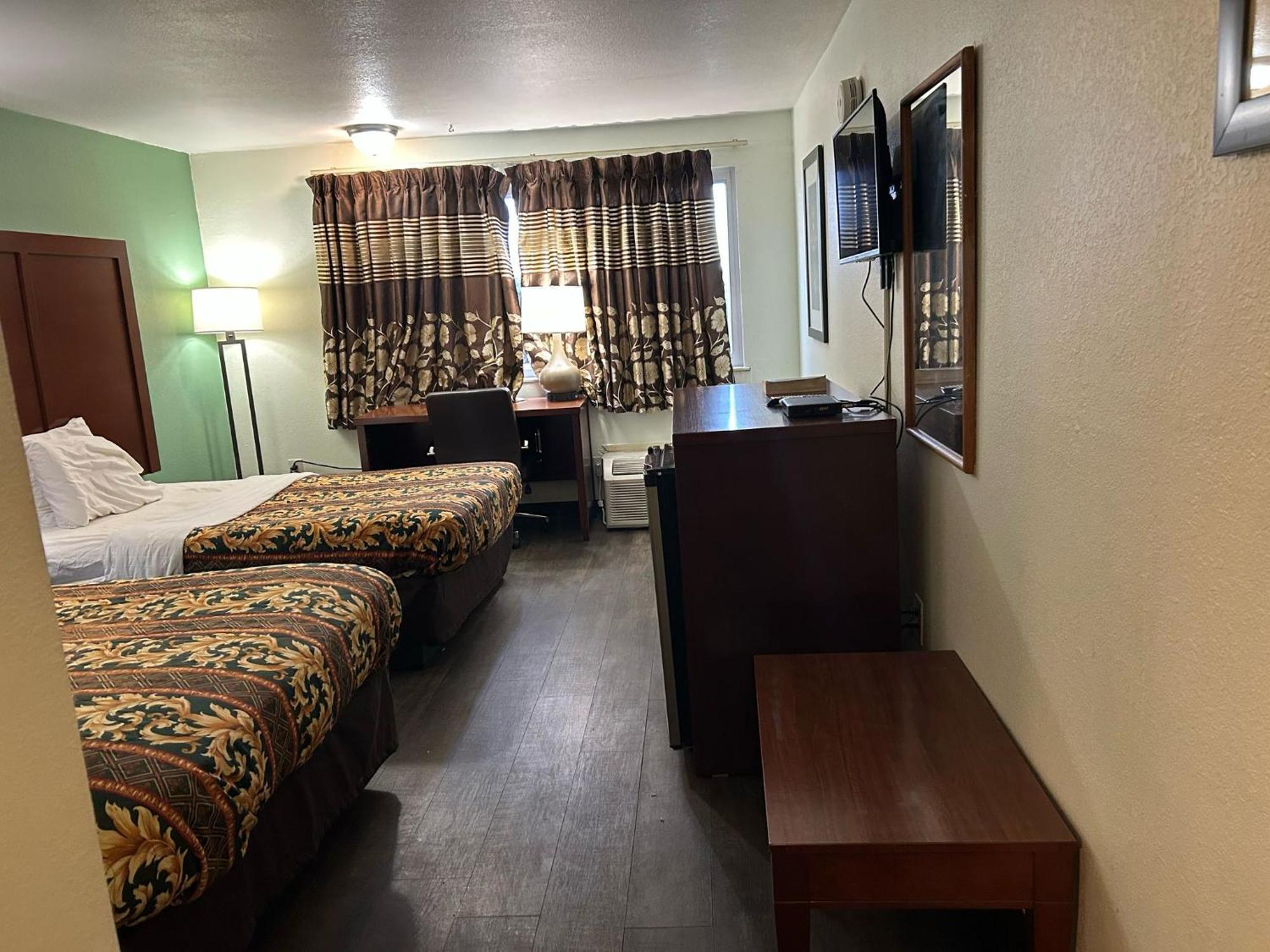 Hillcrest Motel By Oyo Aurora Near Lawrenceburg Luaran gambar