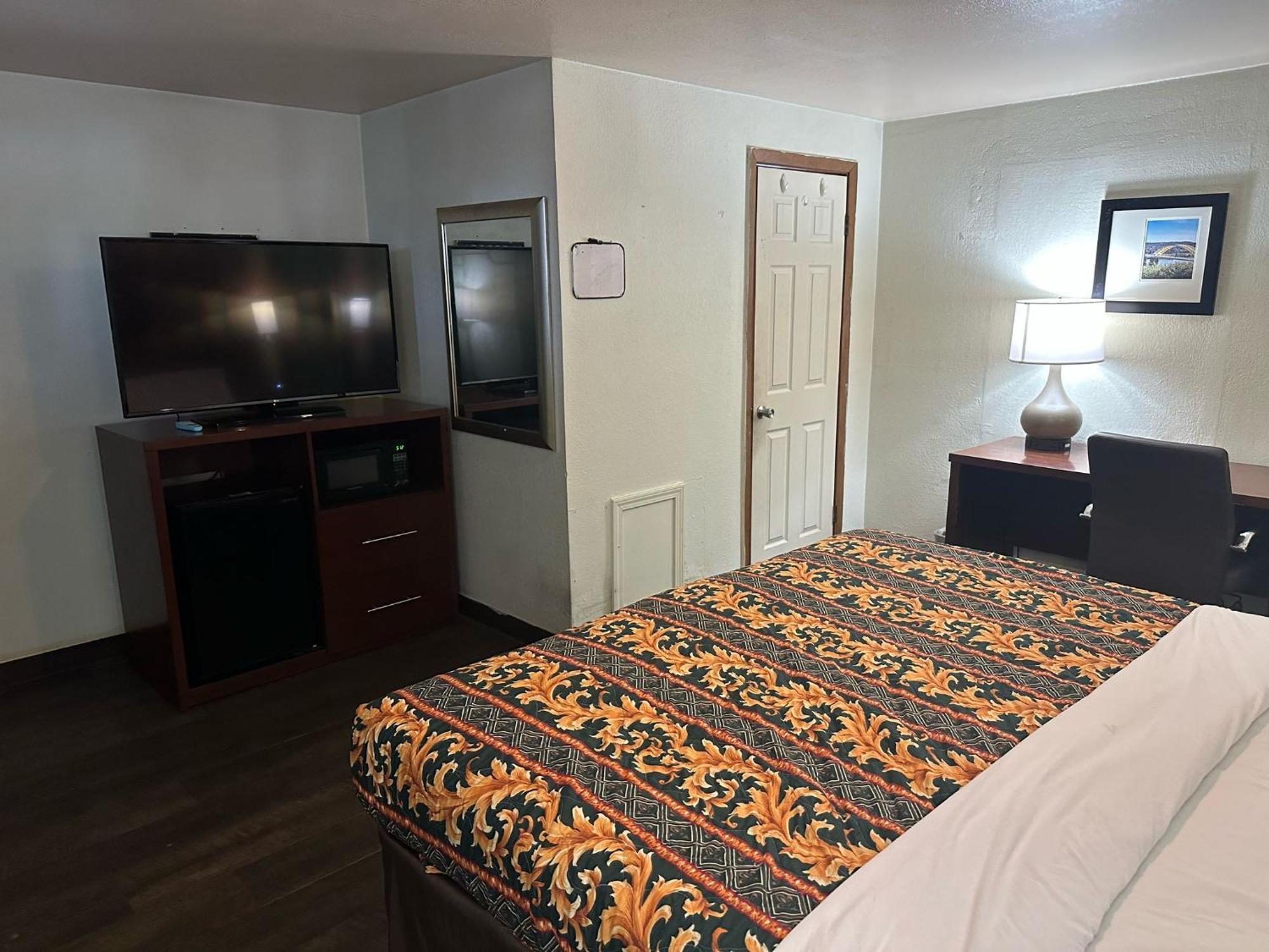 Hillcrest Motel By Oyo Aurora Near Lawrenceburg Luaran gambar