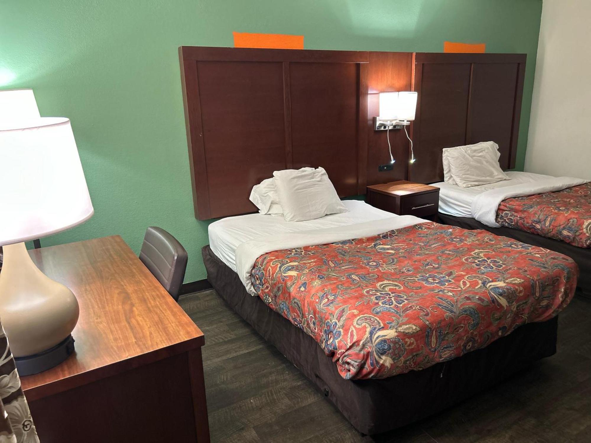 Hillcrest Motel By Oyo Aurora Near Lawrenceburg Luaran gambar
