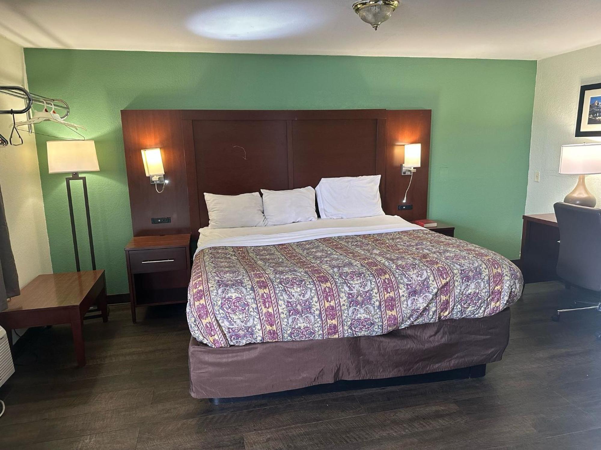 Hillcrest Motel By Oyo Aurora Near Lawrenceburg Luaran gambar